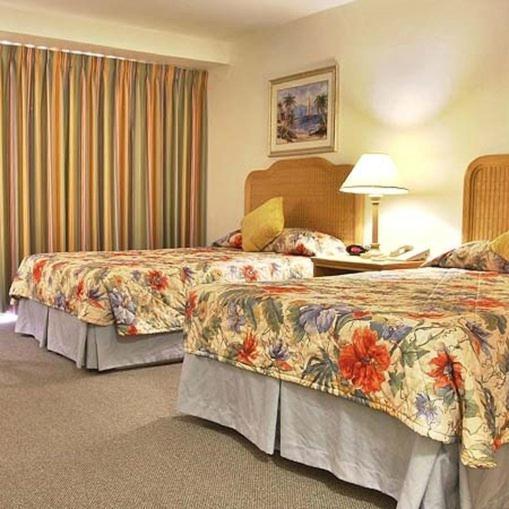 Castaways Resort And Suites Freeport Exterior photo