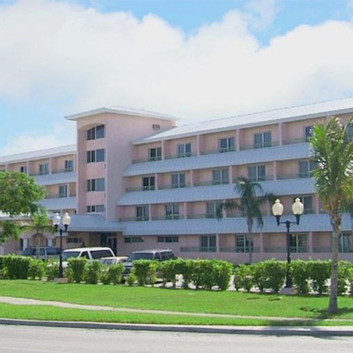 Castaways Resort And Suites Freeport Exterior photo